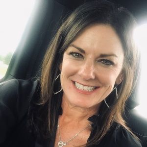 Meet your Posher, Leanne